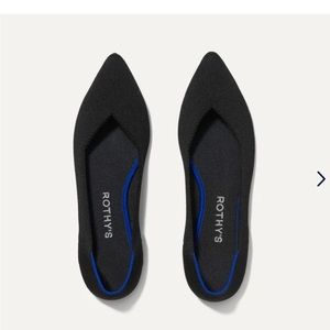 NIB Rothy’s The Point Flat (Black)